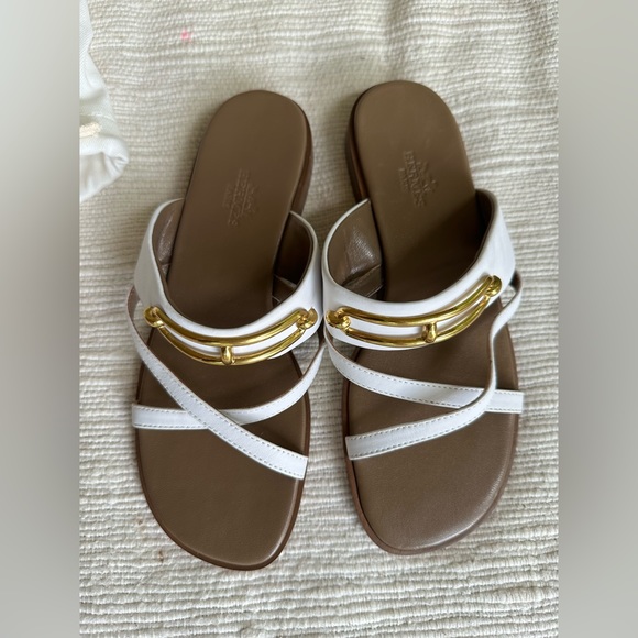 Hermes sandals size 34